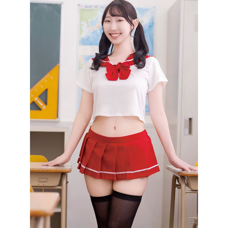 ★DOLCE.pink スクールコス　えちえちセーラー　へそ出し　赤
